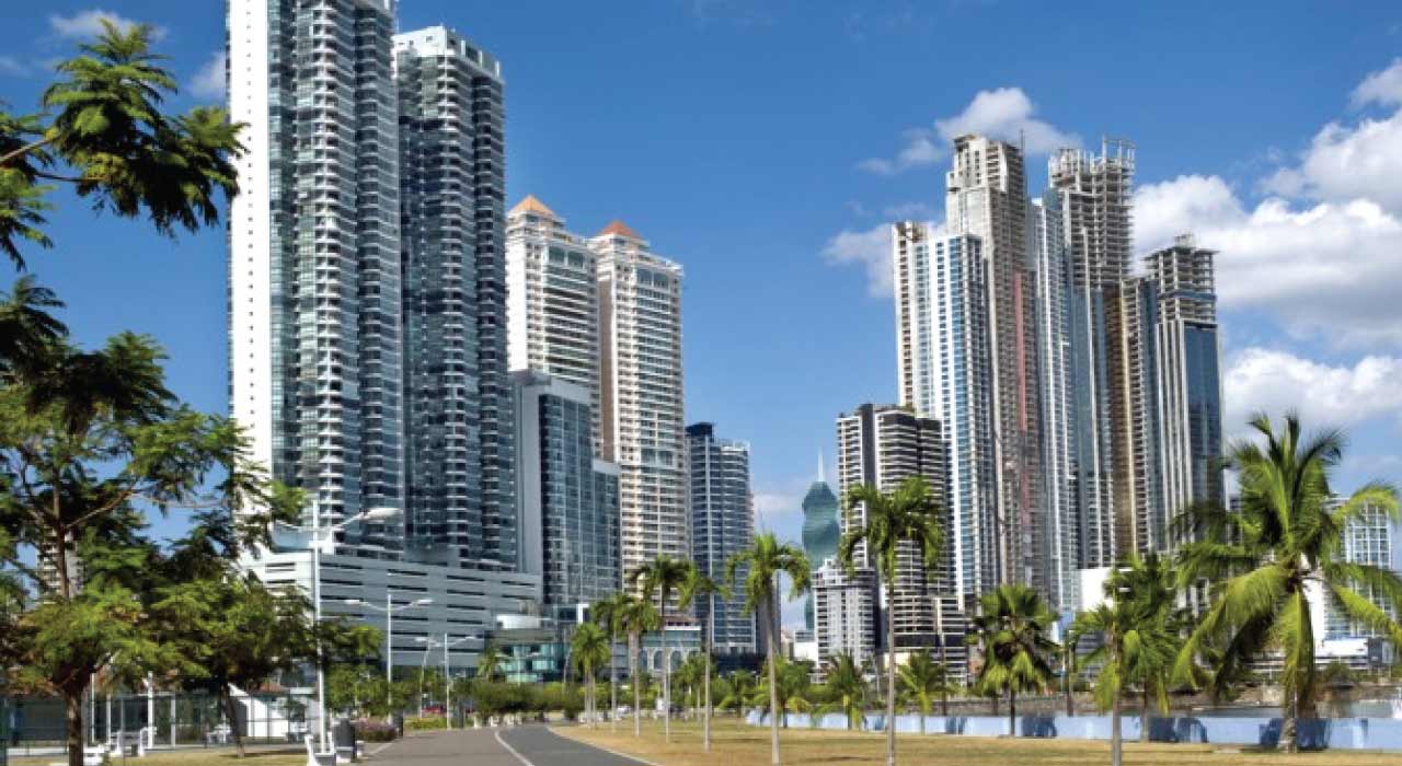 agente bienes raíces en panamá